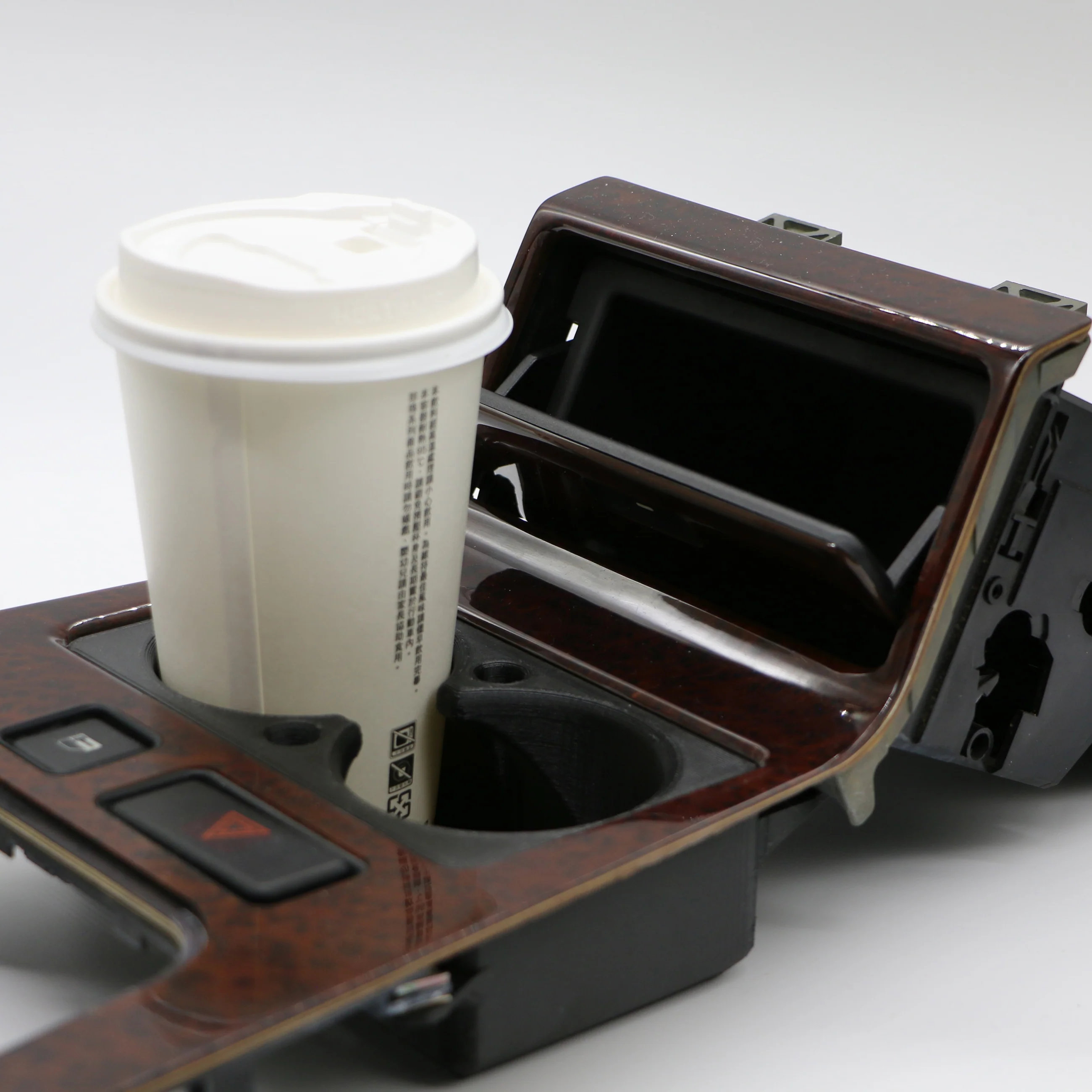 BMW E38 FRONT CUP HOLDER & USB CHARGER - Image 3